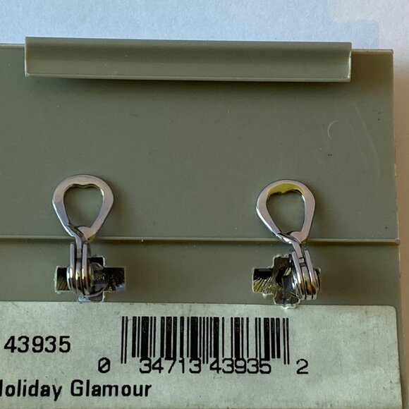 Monet Crystal Flower Clip-On Earrings J0180 - Picture 3 of 6